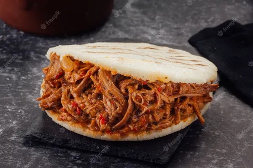 Arepa de Carne Desfiada